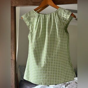 Capped sleeve banana republic top Small